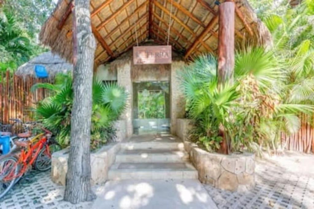 Condo Complex With An Alluring Pool & Tropical Vibes By Stella Rentals! Tulum Zewnętrze zdjęcie